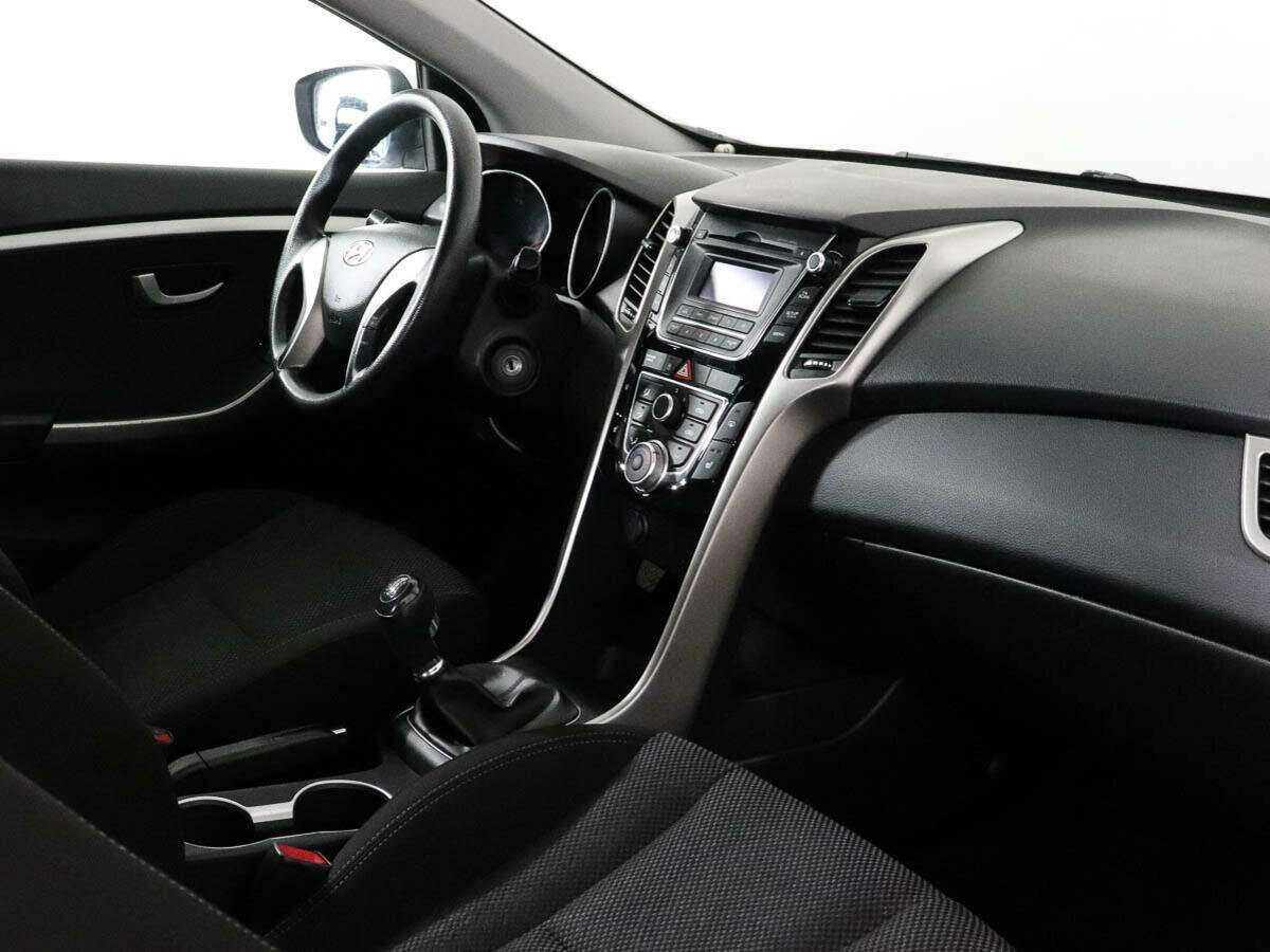 Купить Hyundai i30 с пробегом. Фото: #6