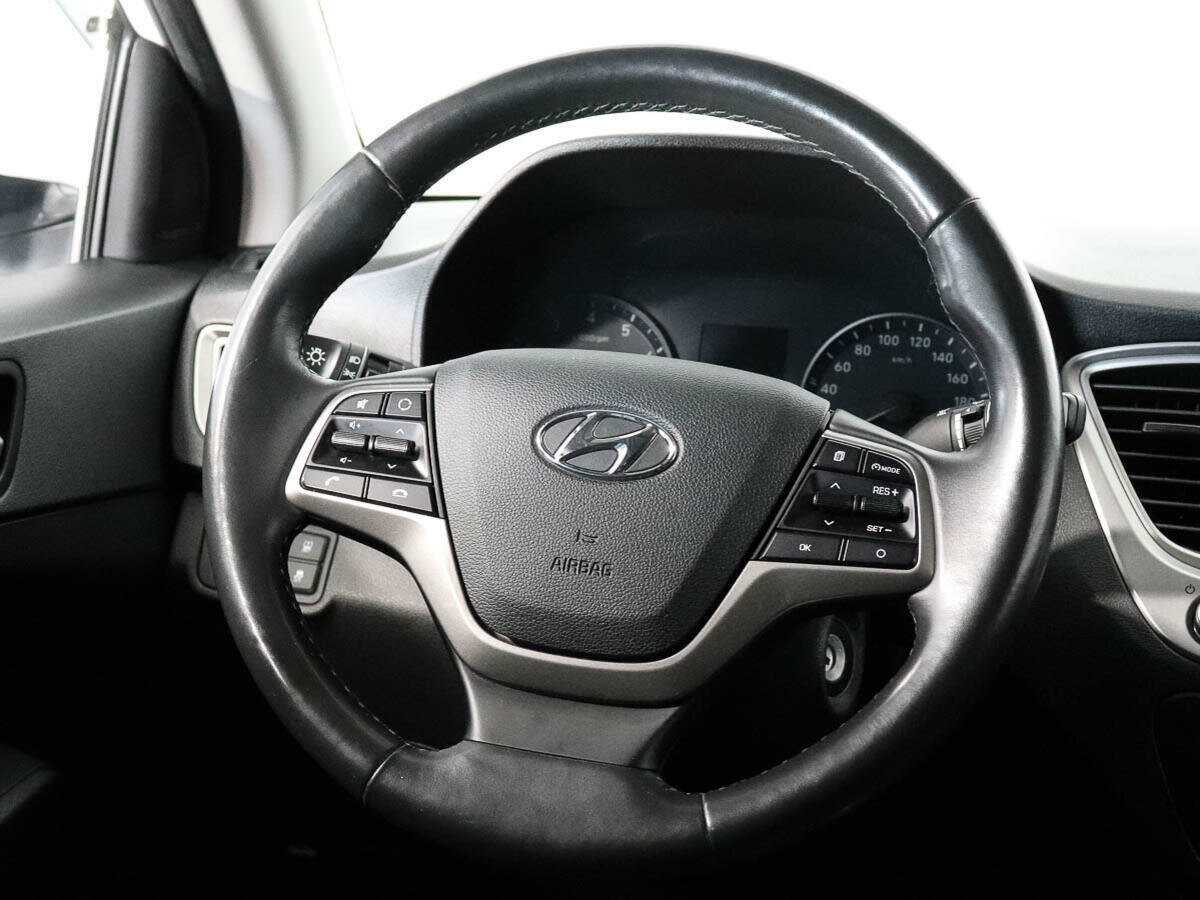 Купить Hyundai Solaris с пробегом. Фото: #14