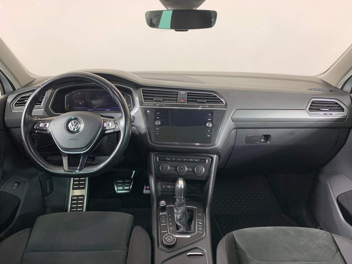 Купить Volkswagen Tiguan с пробегом. Фото: #11