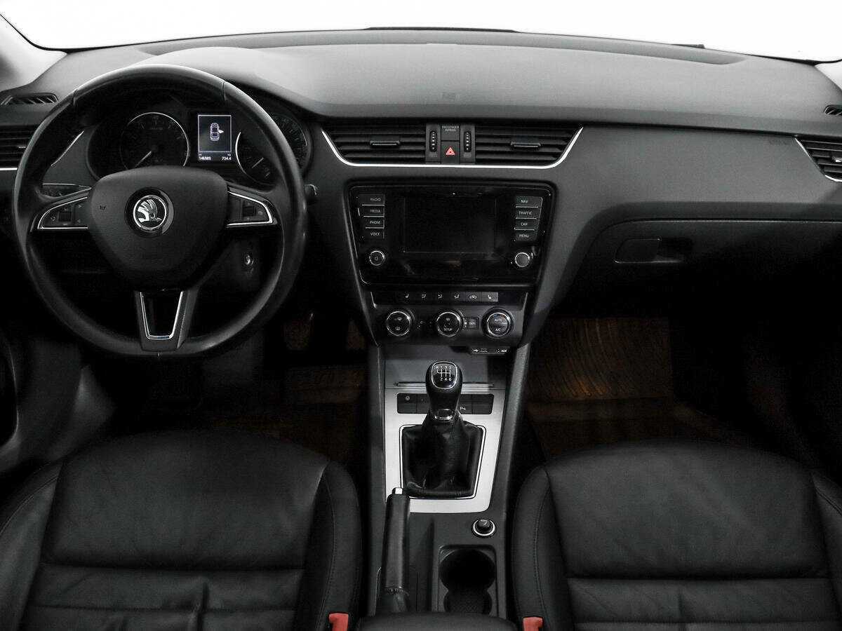 Купить Skoda Octavia с пробегом. Фото: #11