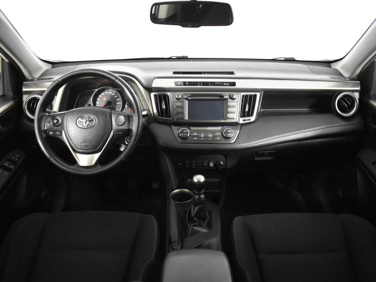 Купить Toyota RAV4 с пробегом. Фото: #11