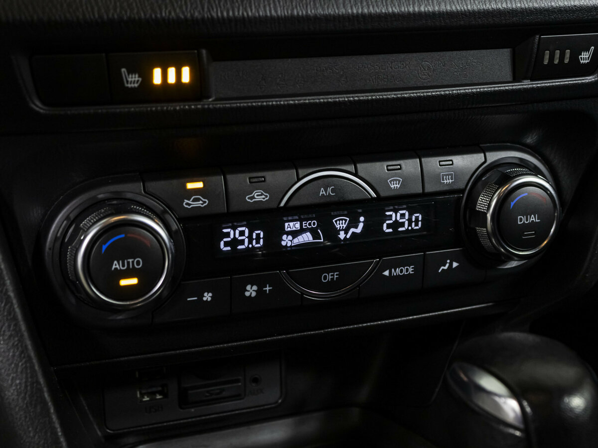 Купить Mazda 3 с пробегом. Фото: #10