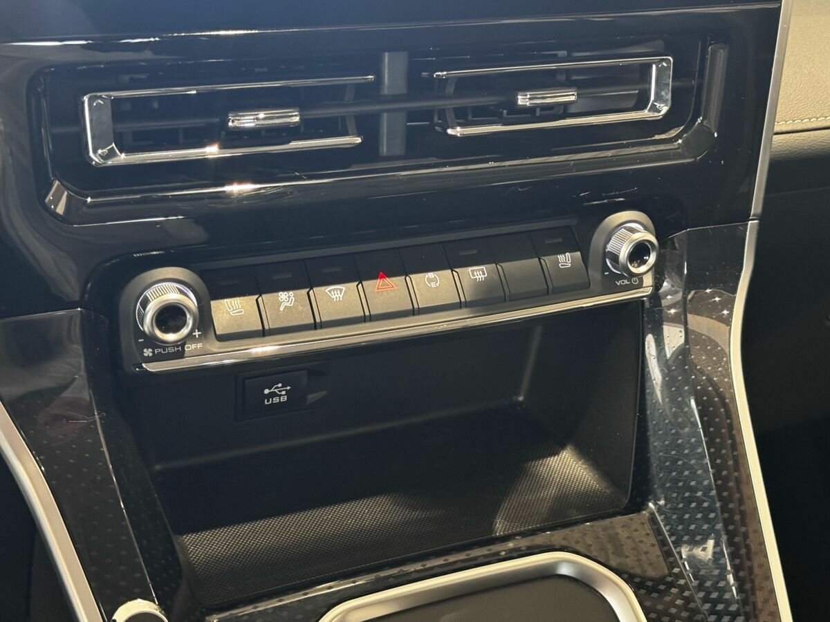 Купить Haval M6 с пробегом. Фото: #20