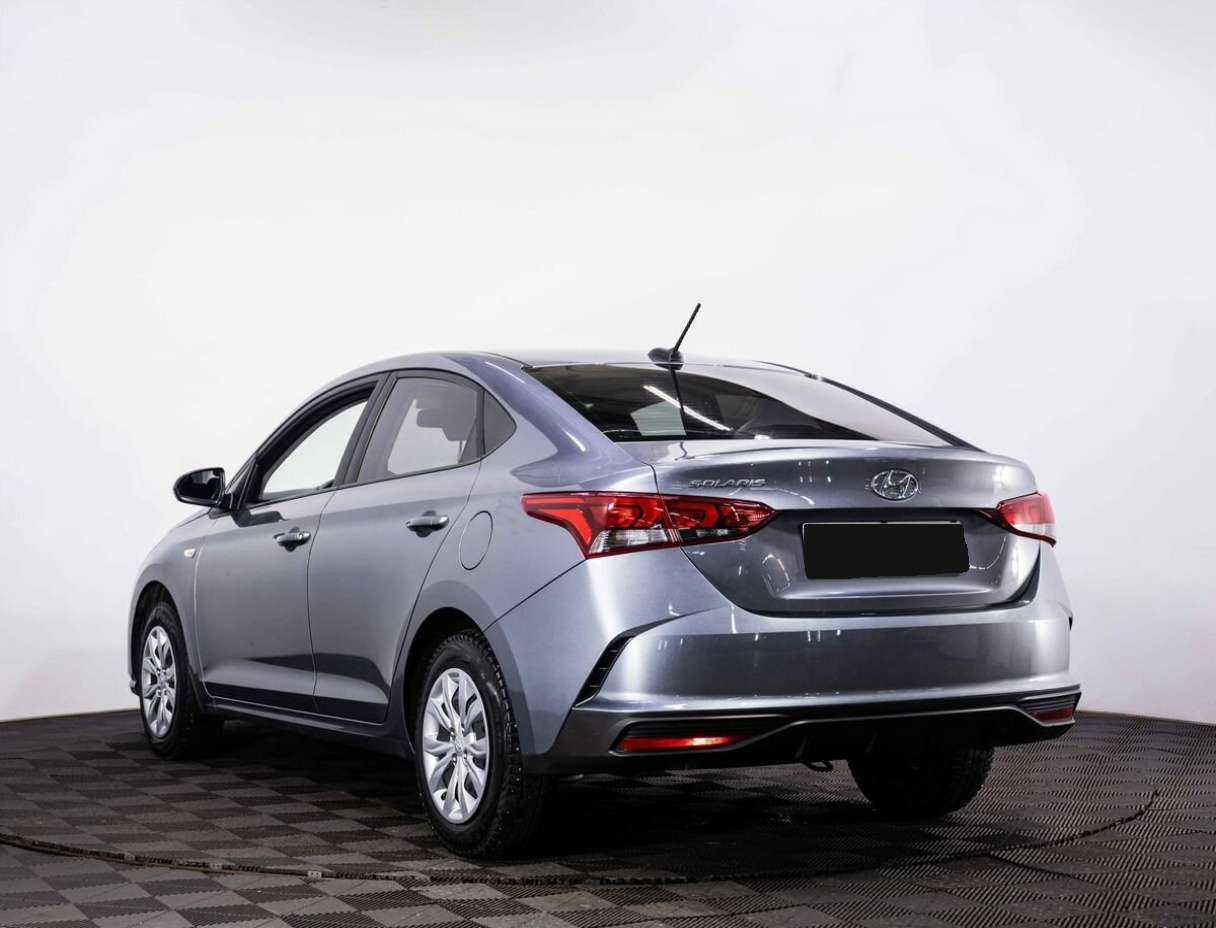 Купить Hyundai Solaris с пробегом. Фото: #3