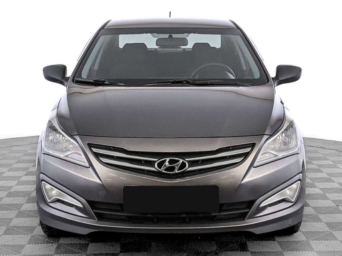 Купить Hyundai Solaris с пробегом. Фото: #1