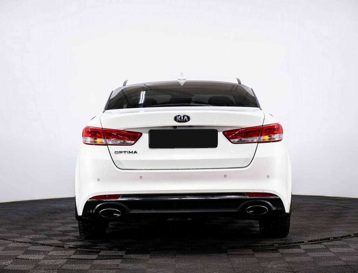 Купить Kia Optima с пробегом. Фото: #4
