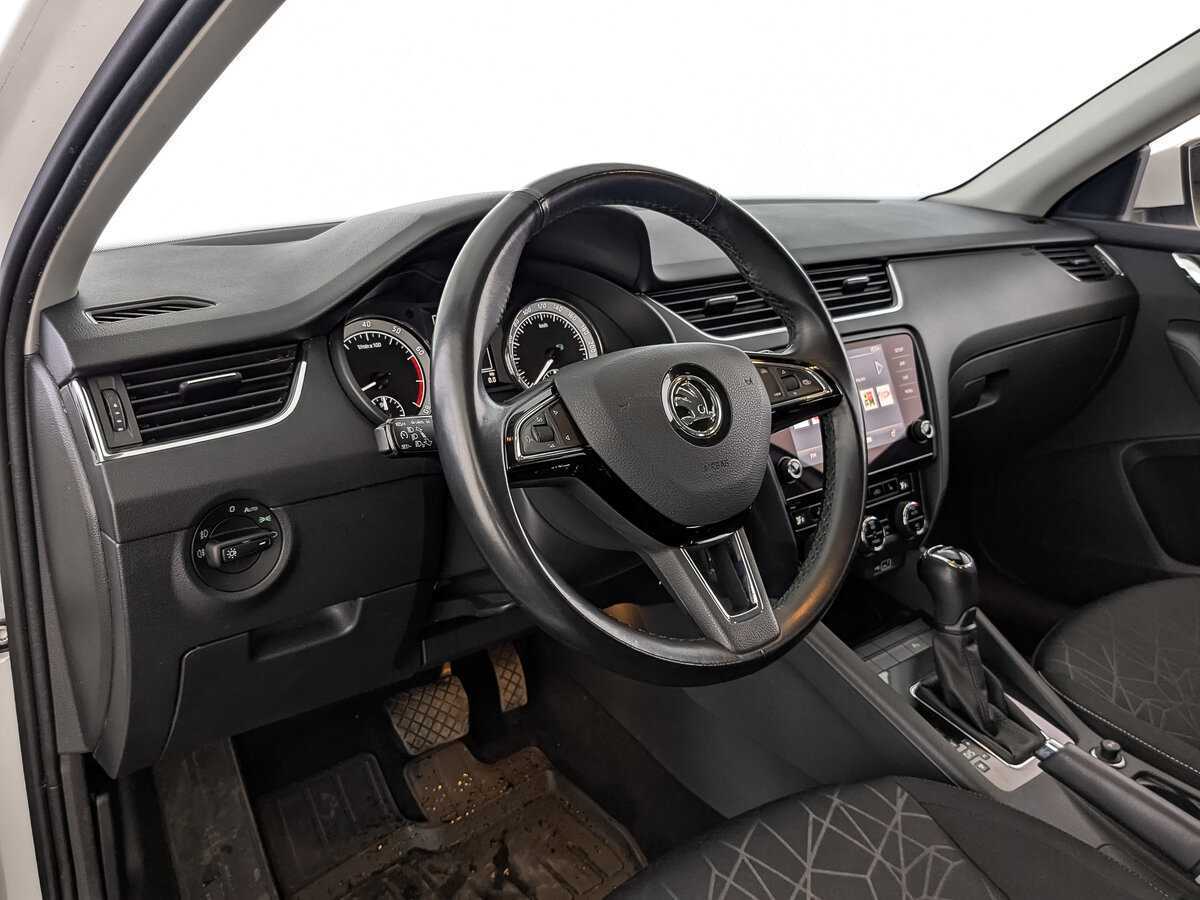 Купить Skoda Octavia с пробегом. Фото: #14