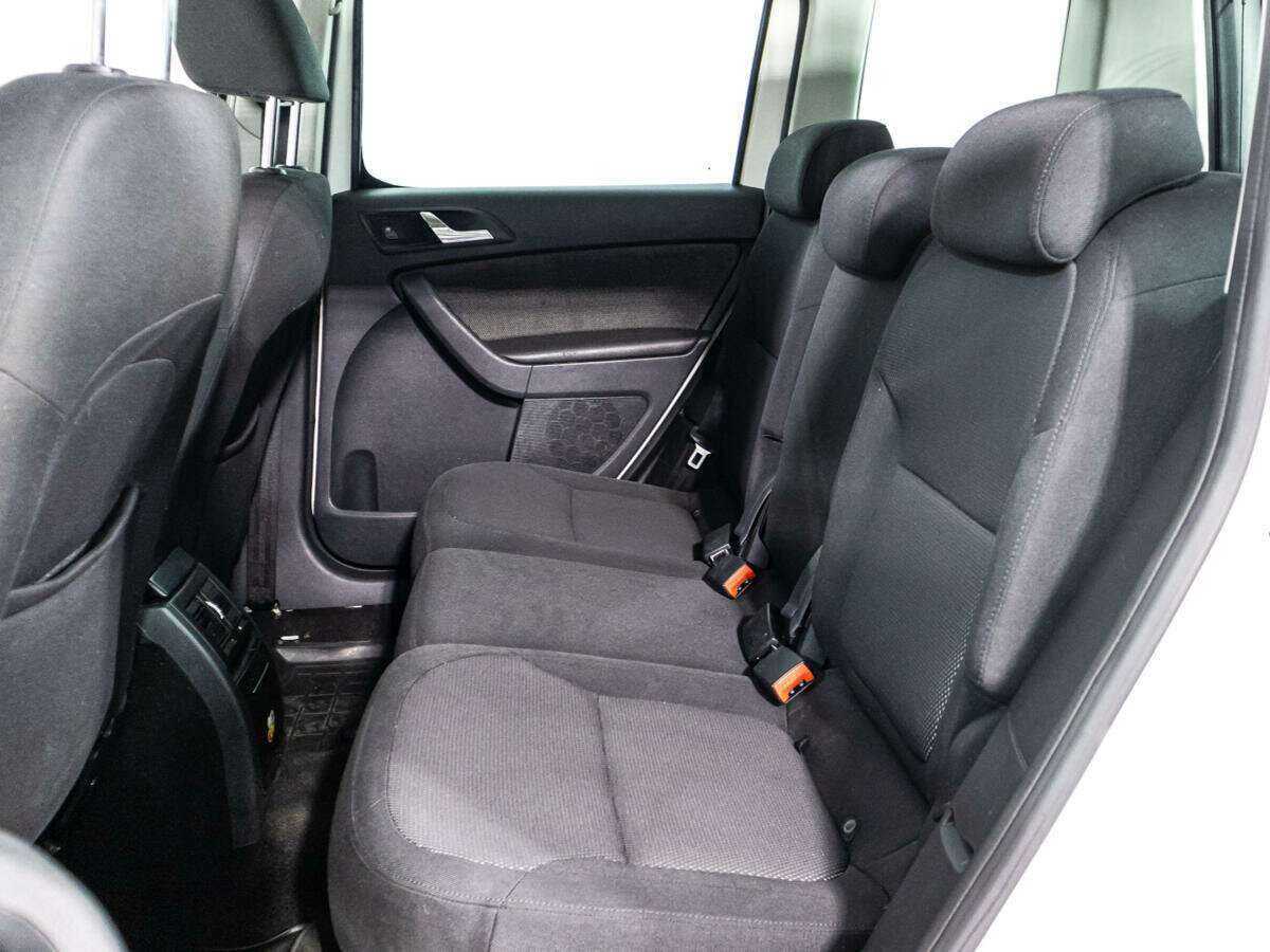 Купить Skoda Yeti с пробегом. Фото: #9