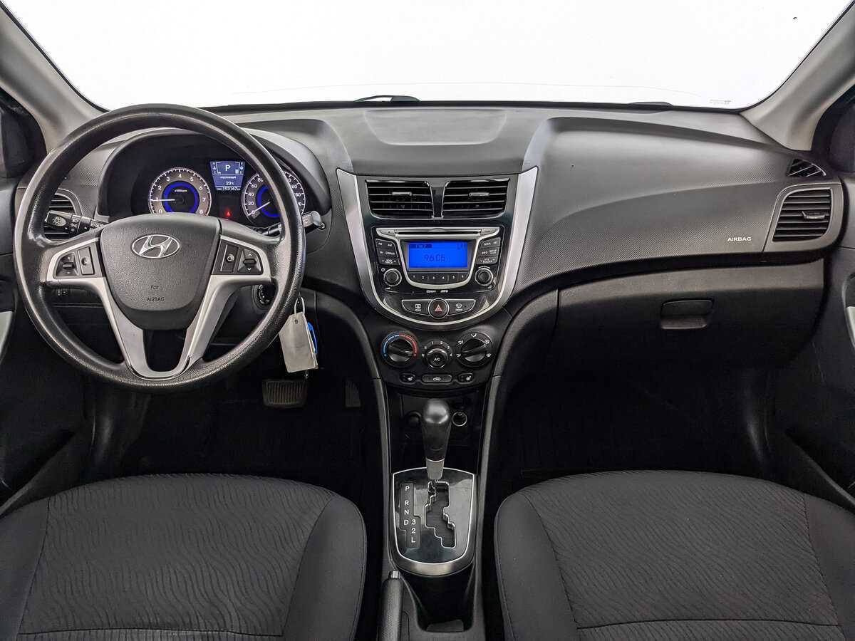 Купить Hyundai Solaris с пробегом. Фото: #9