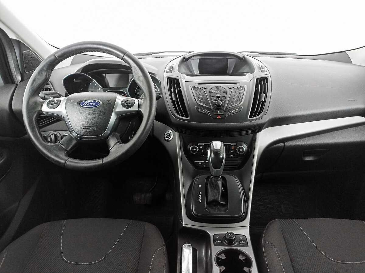 Купить Ford Kuga с пробегом. Фото: #10