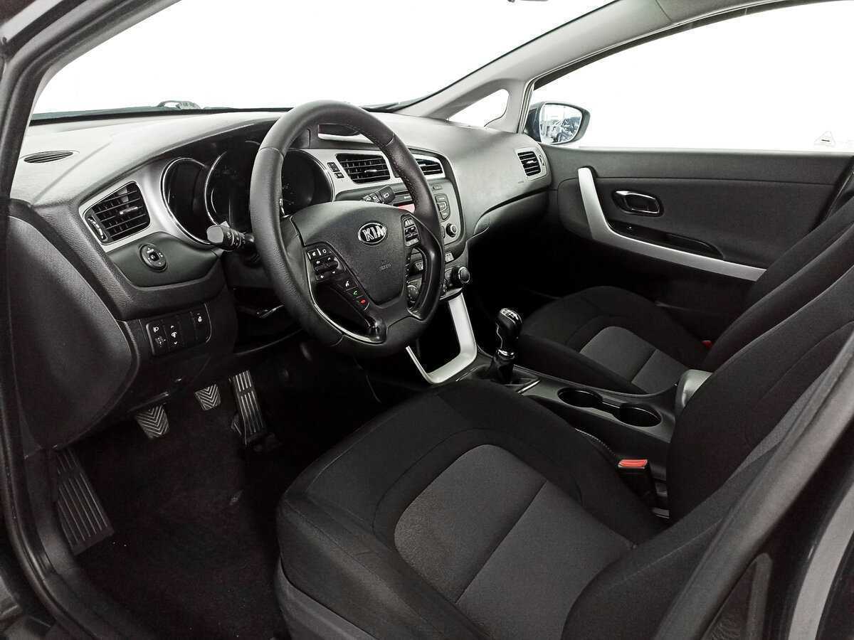 Купить Kia Ceed с пробегом. Фото: #15