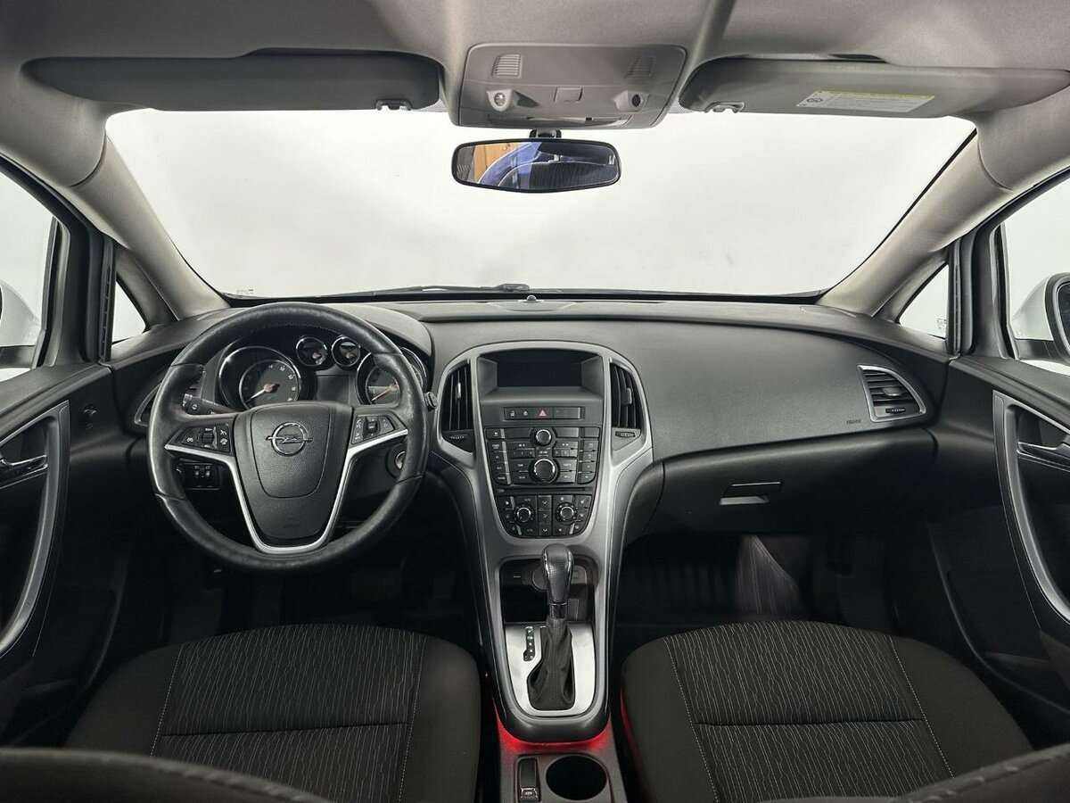 Купить Opel Astra с пробегом. Фото: #4