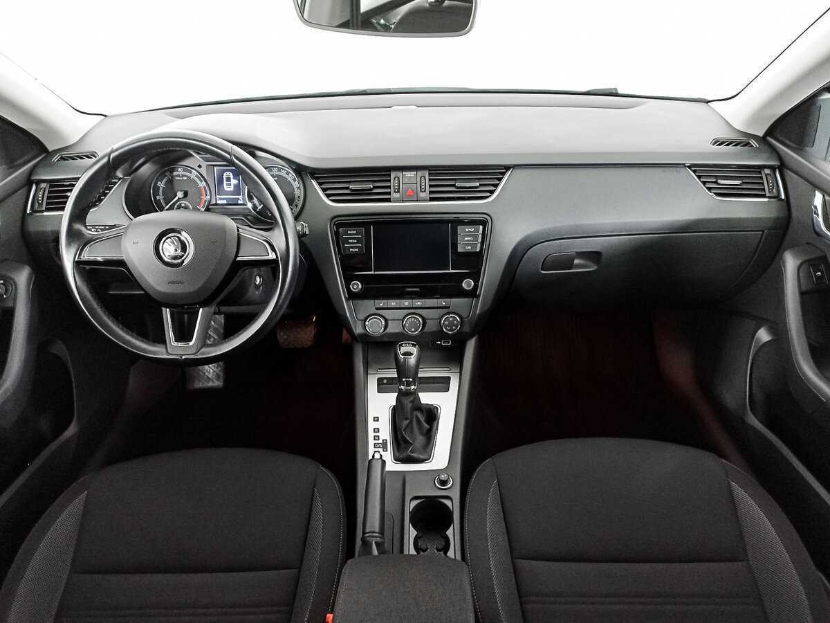 Купить Skoda Octavia с пробегом. Фото: #13