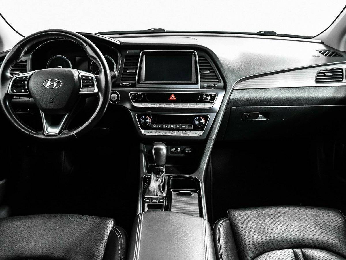 Купить Hyundai Sonata с пробегом. Фото: #10
