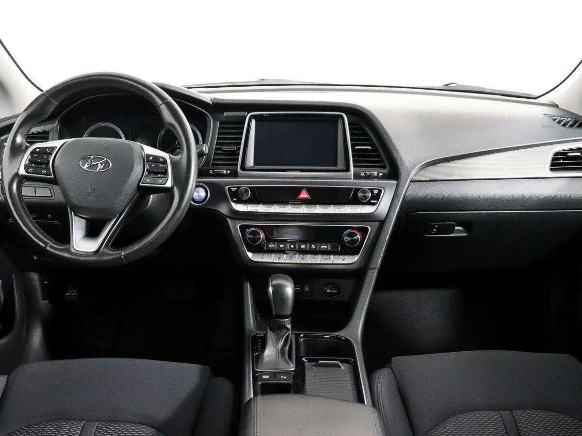 Купить Hyundai Sonata с пробегом. Фото: #10