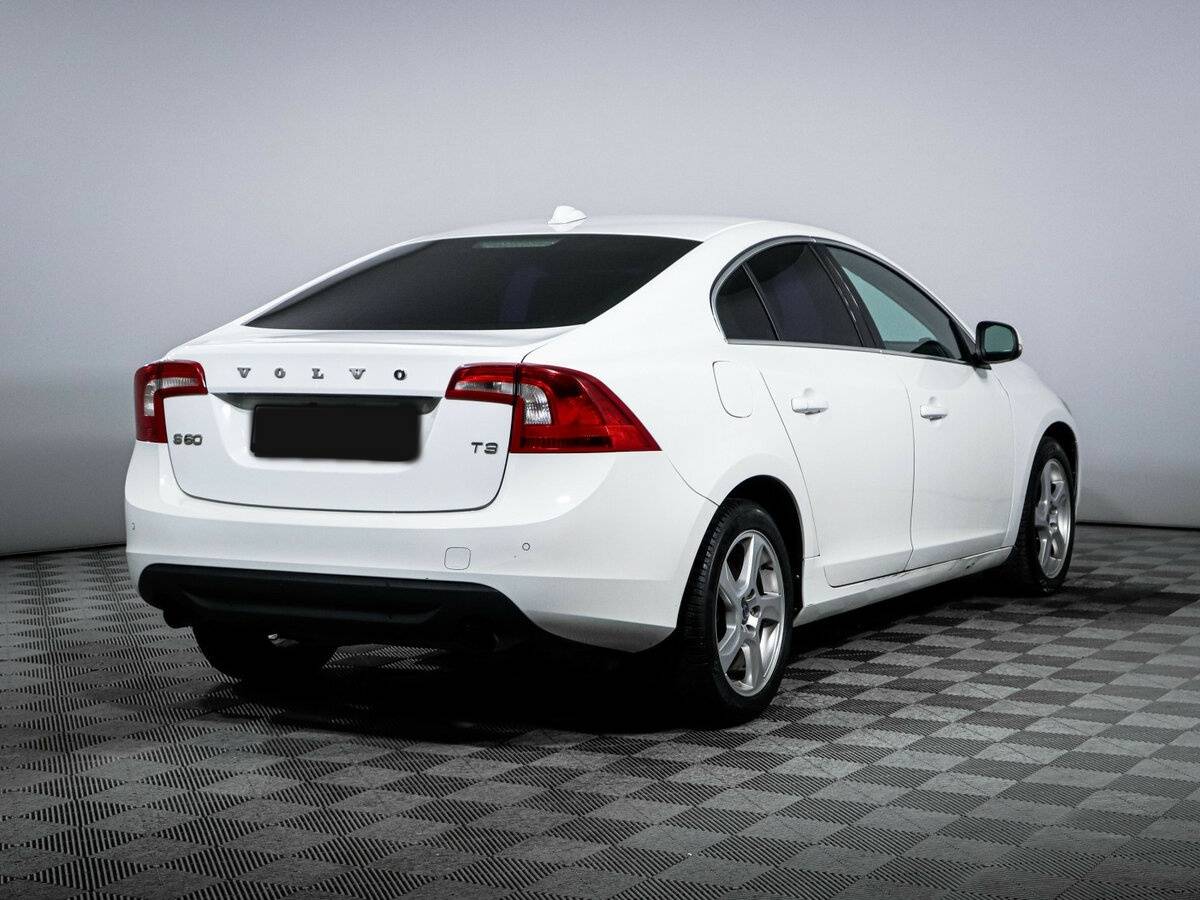 Купить Volvo S60 с пробегом. Фото: #4