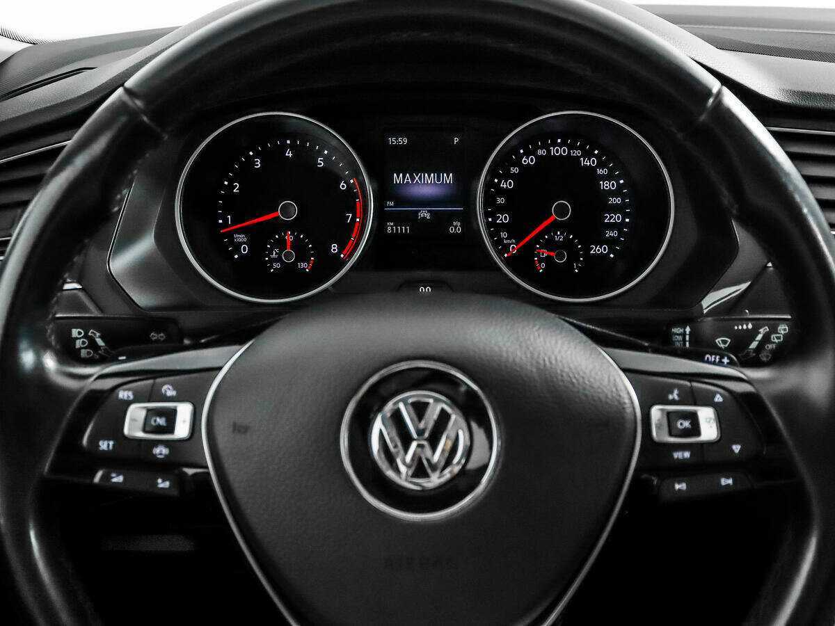 Купить Volkswagen Tiguan с пробегом. Фото: #17