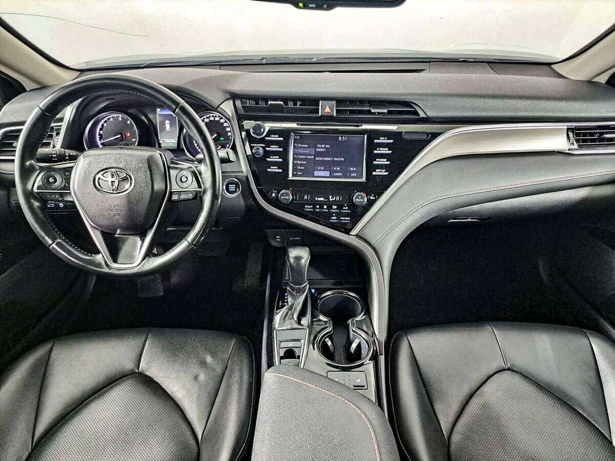Купить Toyota Camry с пробегом. Фото: #11