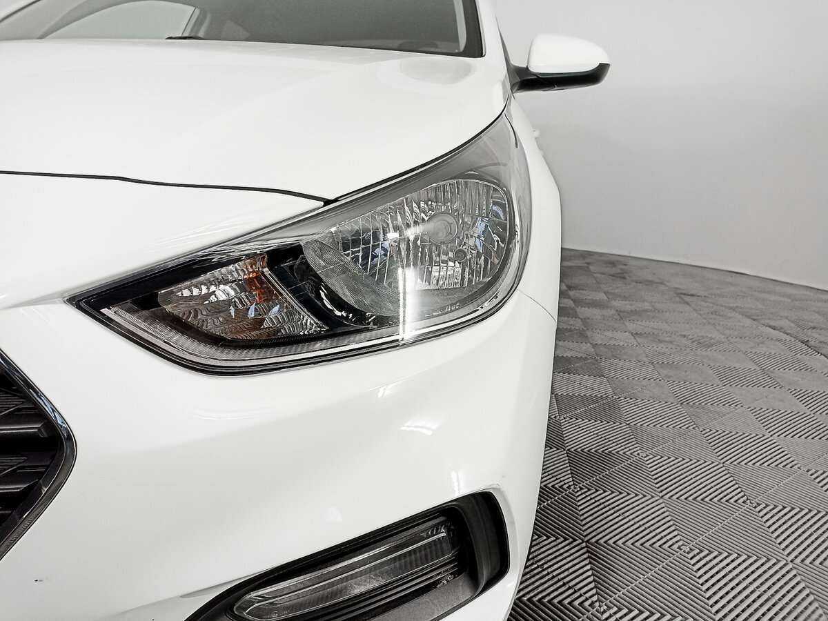 Купить Hyundai Solaris с пробегом. Фото: #16