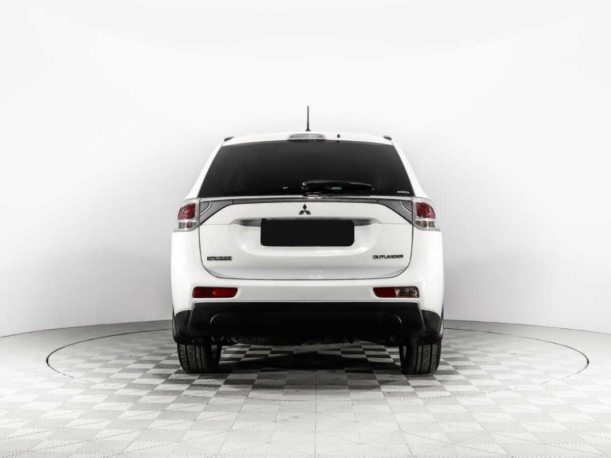 Купить Mitsubishi Outlander с пробегом. Фото: #5