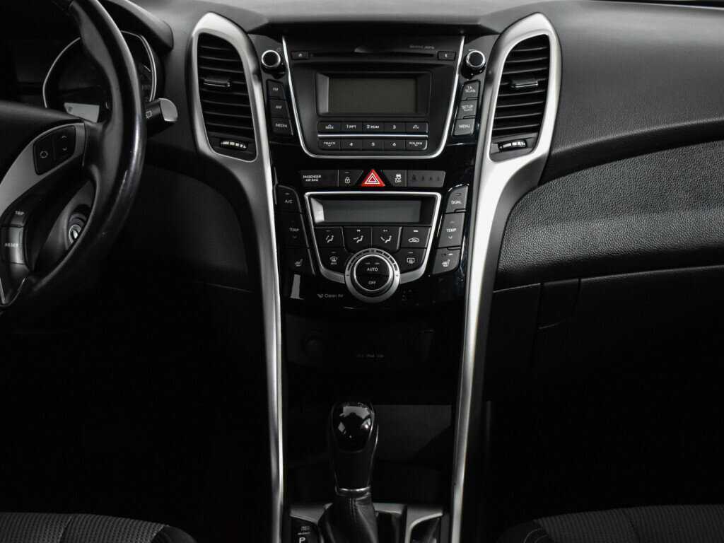 Купить Hyundai i30 с пробегом. Фото: #14