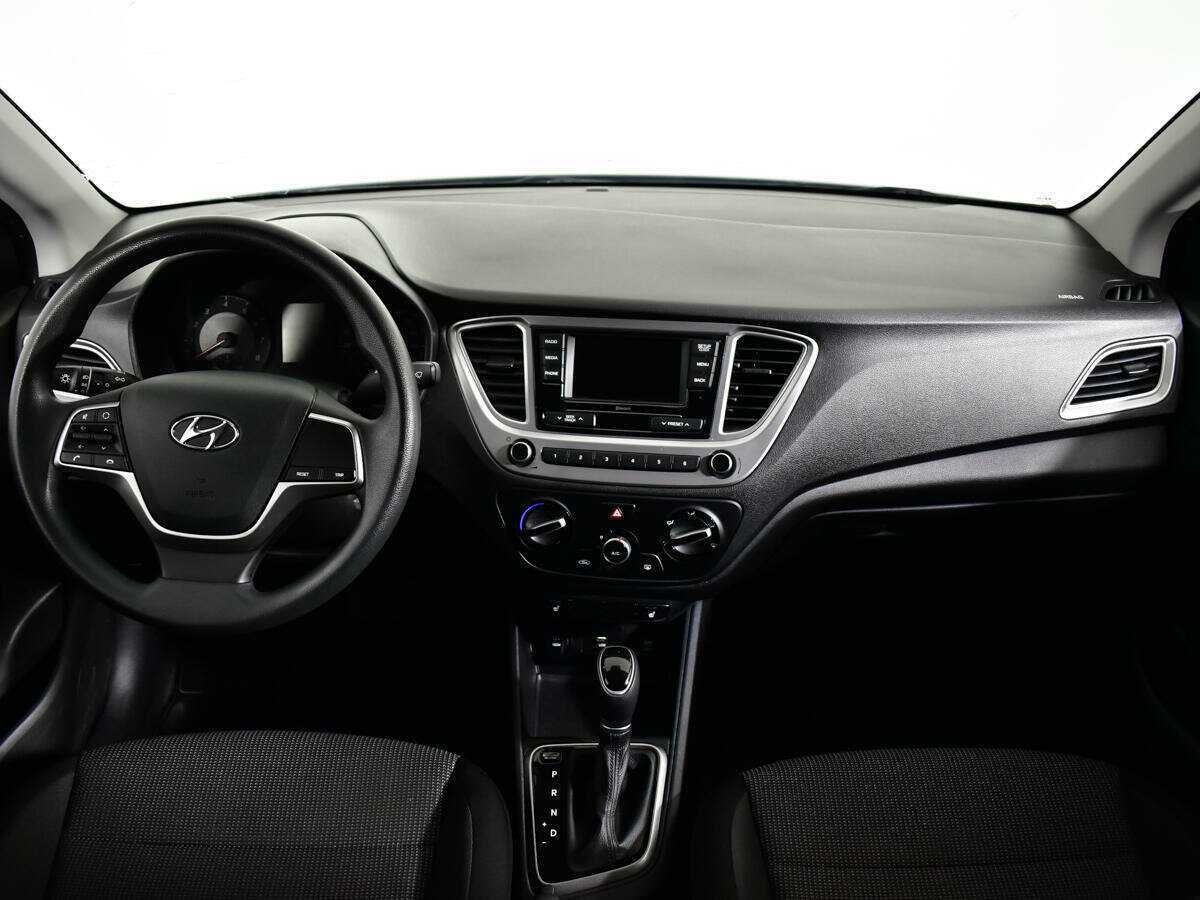 Купить Hyundai Solaris с пробегом. Фото: #11