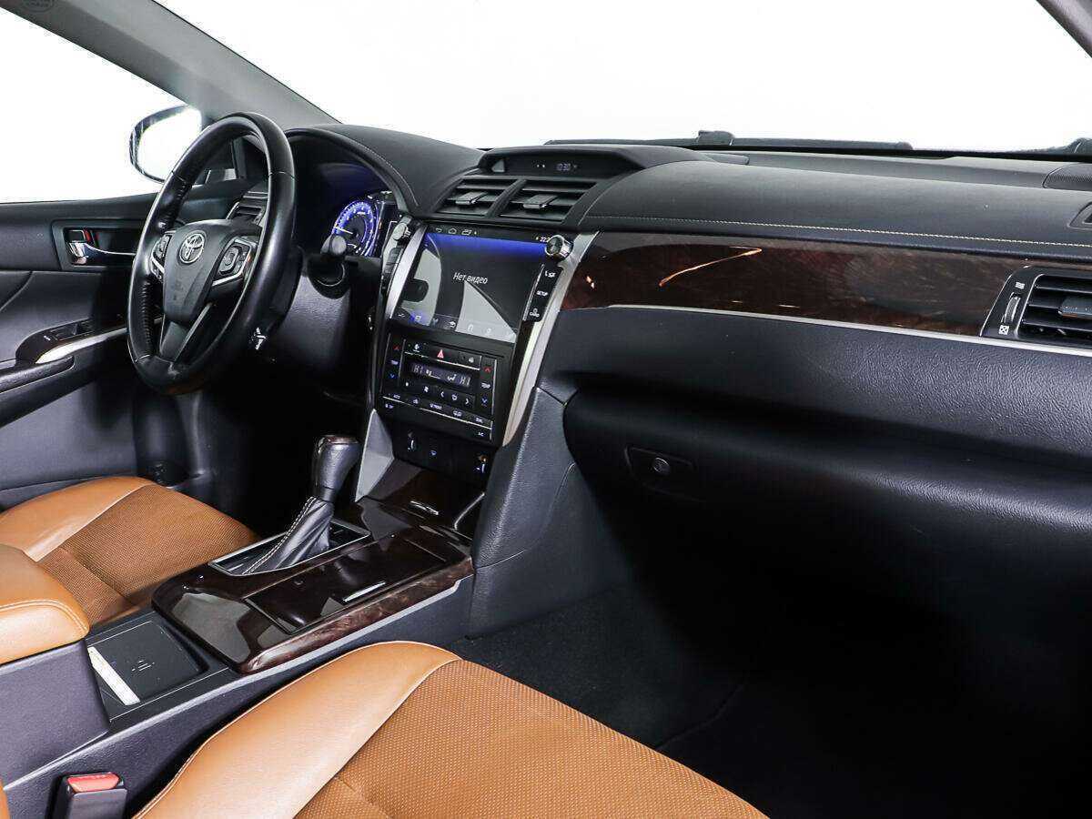 Купить Toyota Camry с пробегом. Фото: #8