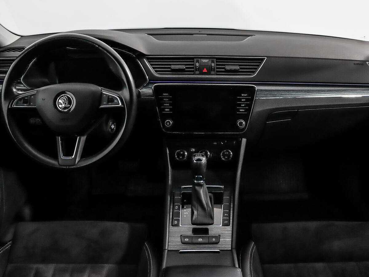 Купить Skoda Superb с пробегом. Фото: #16