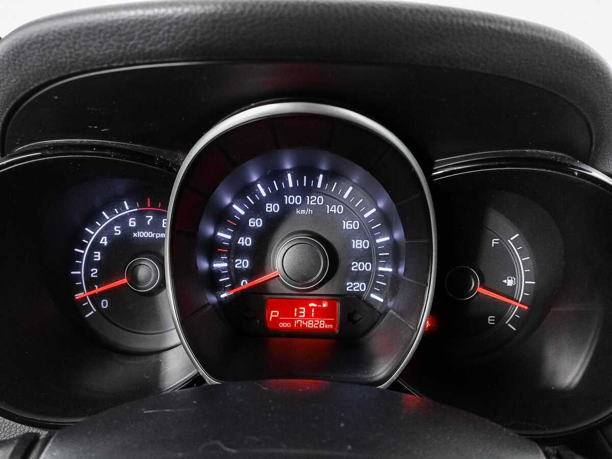 Купить Kia Rio с пробегом. Фото: #7