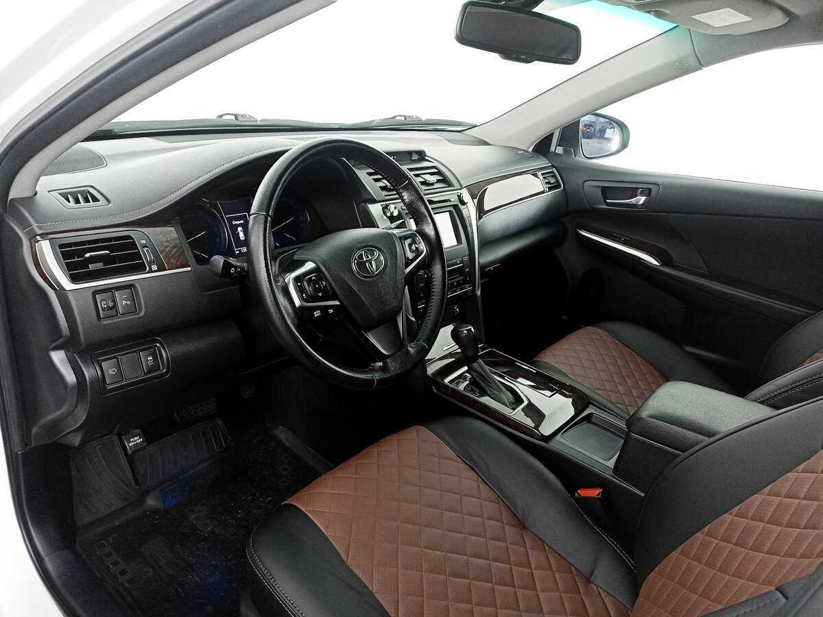 Купить Toyota Camry с пробегом. Фото: #15