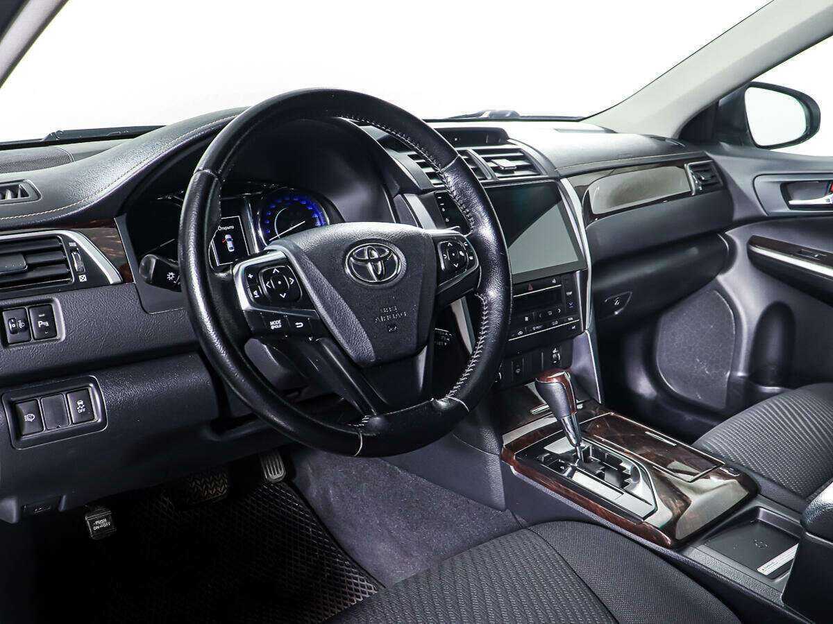 Купить Toyota Camry с пробегом. Фото: #12