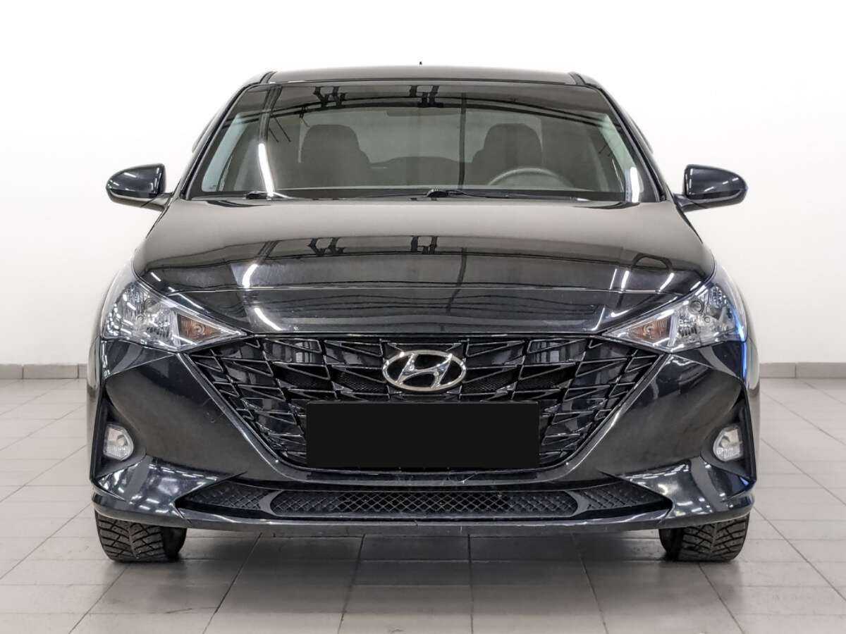 Купить Hyundai Solaris с пробегом. Фото: #1