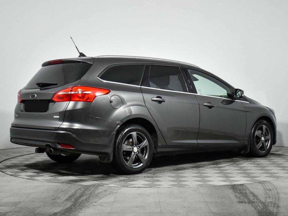 Купить Ford Focus с пробегом. Фото: #4