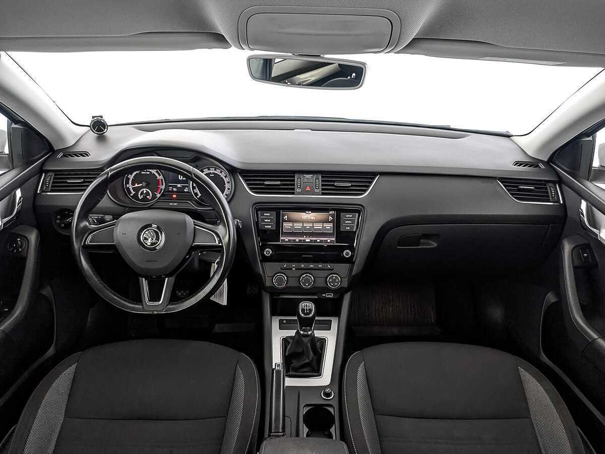 Купить Skoda Octavia с пробегом. Фото: #13