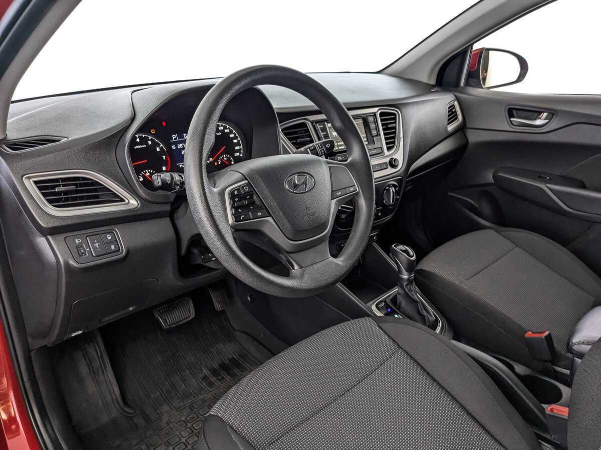 Купить Hyundai Solaris с пробегом. Фото: #14