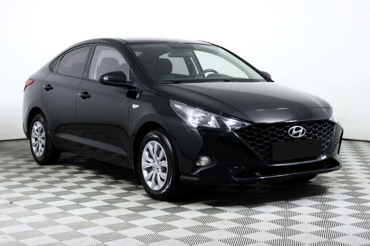 Купить Hyundai Solaris с пробегом. Фото: #2