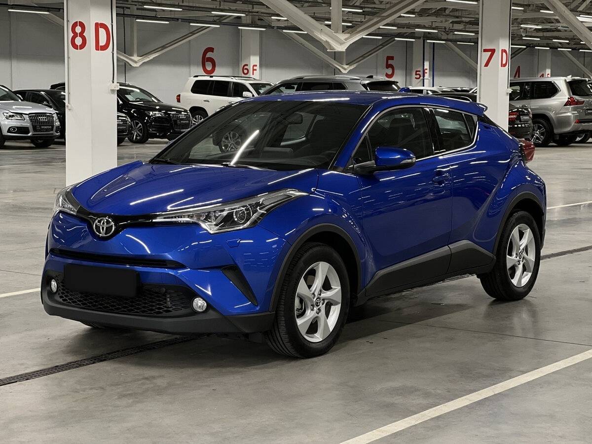 Купить Toyota C-HR с пробегом. Посмотреть фото