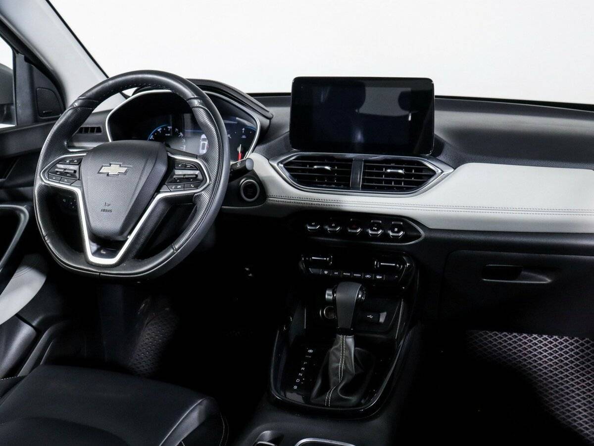 Купить Chevrolet Captiva с пробегом. Фото: #6
