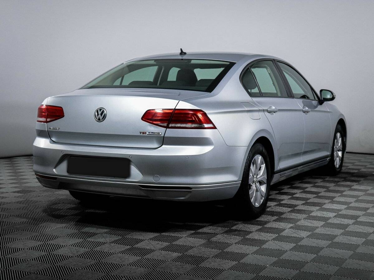 Купить Volkswagen Passat с пробегом. Фото: #4