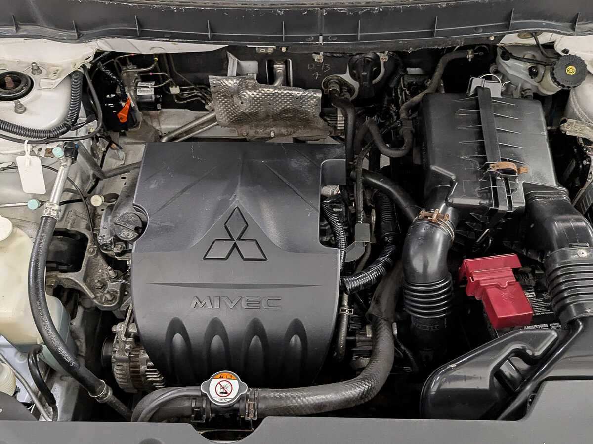 Купить Mitsubishi ASX с пробегом. Фото: #8