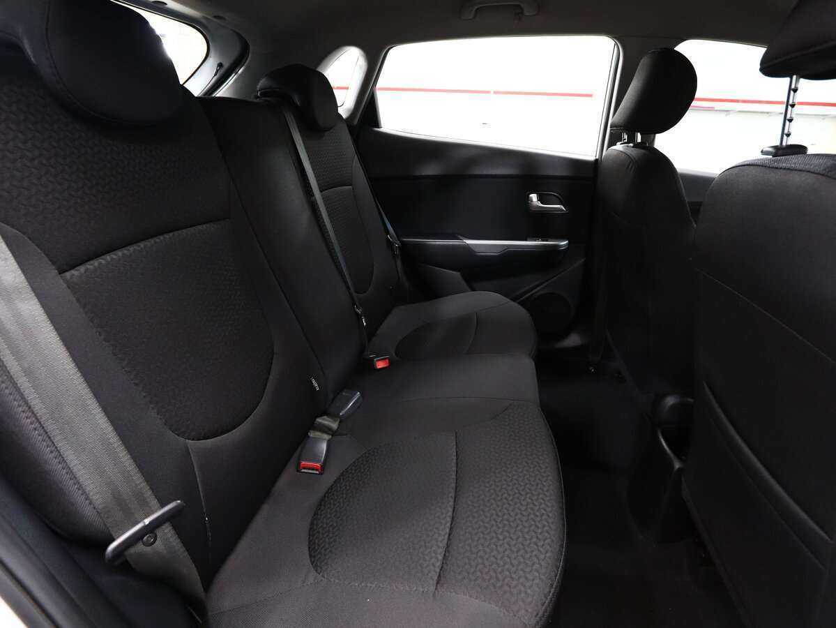 Купить Kia Rio с пробегом. Фото: #11
