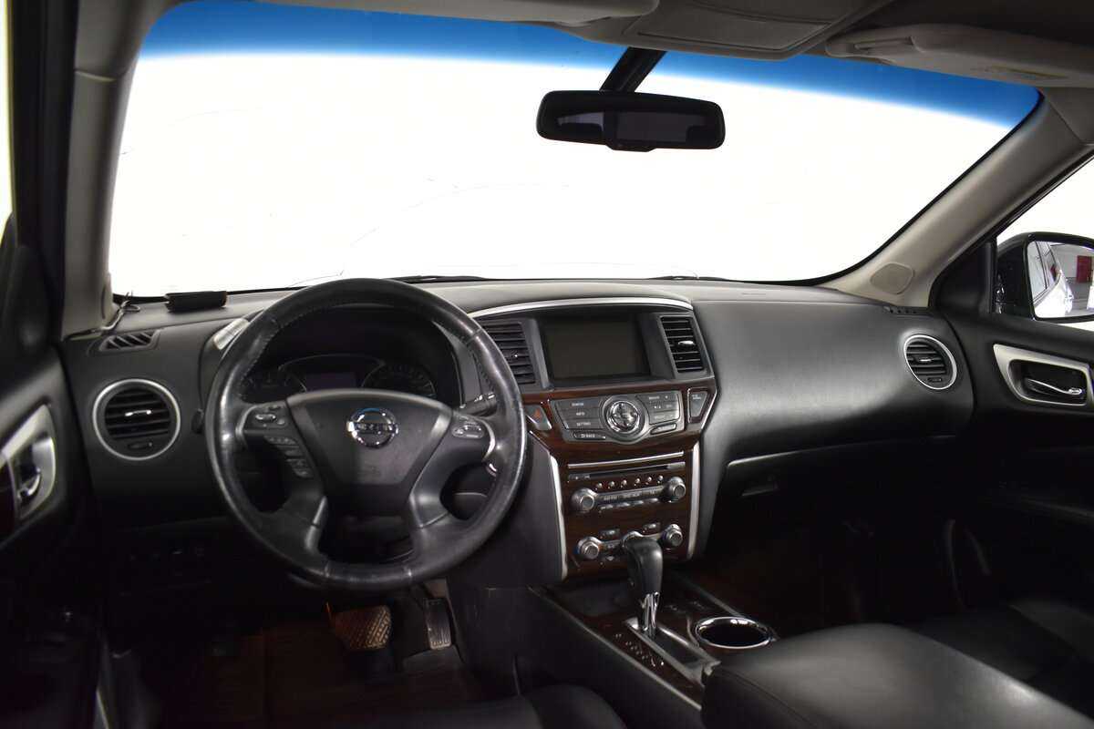 Купить Nissan Pathfinder с пробегом. Фото: #11