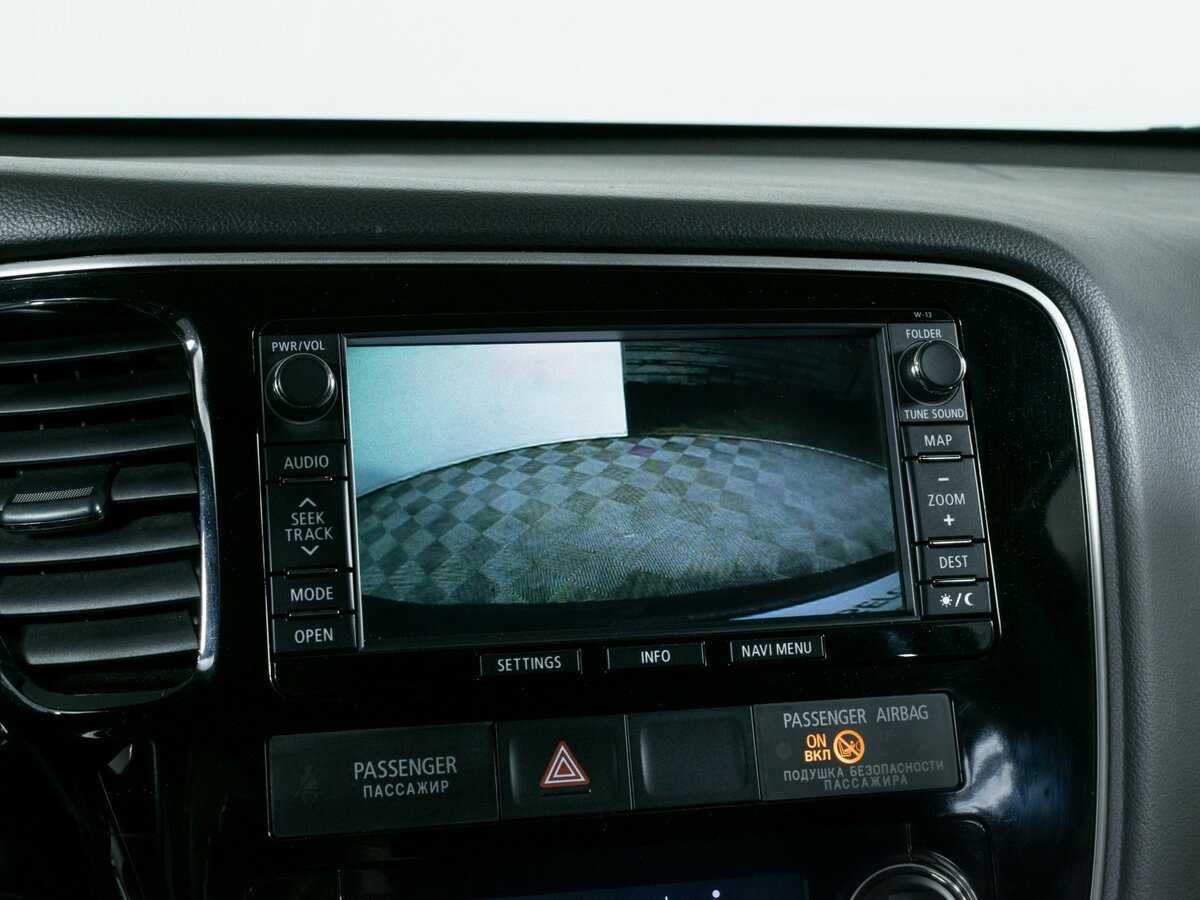 Купить Mitsubishi Outlander с пробегом. Фото: #15