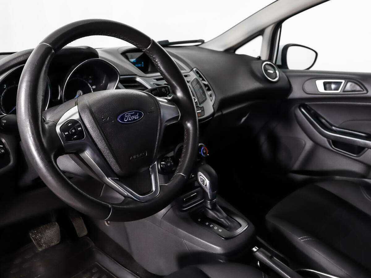 Купить Ford Fiesta с пробегом. Фото: #7