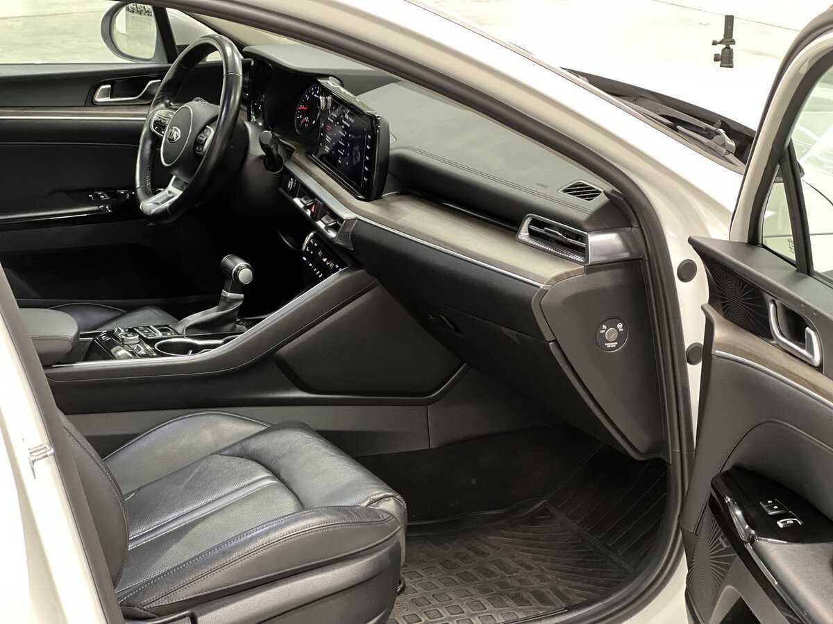 Купить Kia K5 с пробегом. Фото: #10