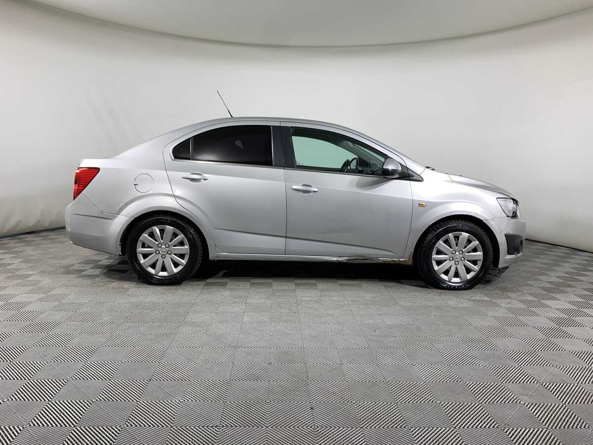 Купить Chevrolet Aveo с пробегом. Фото: #3