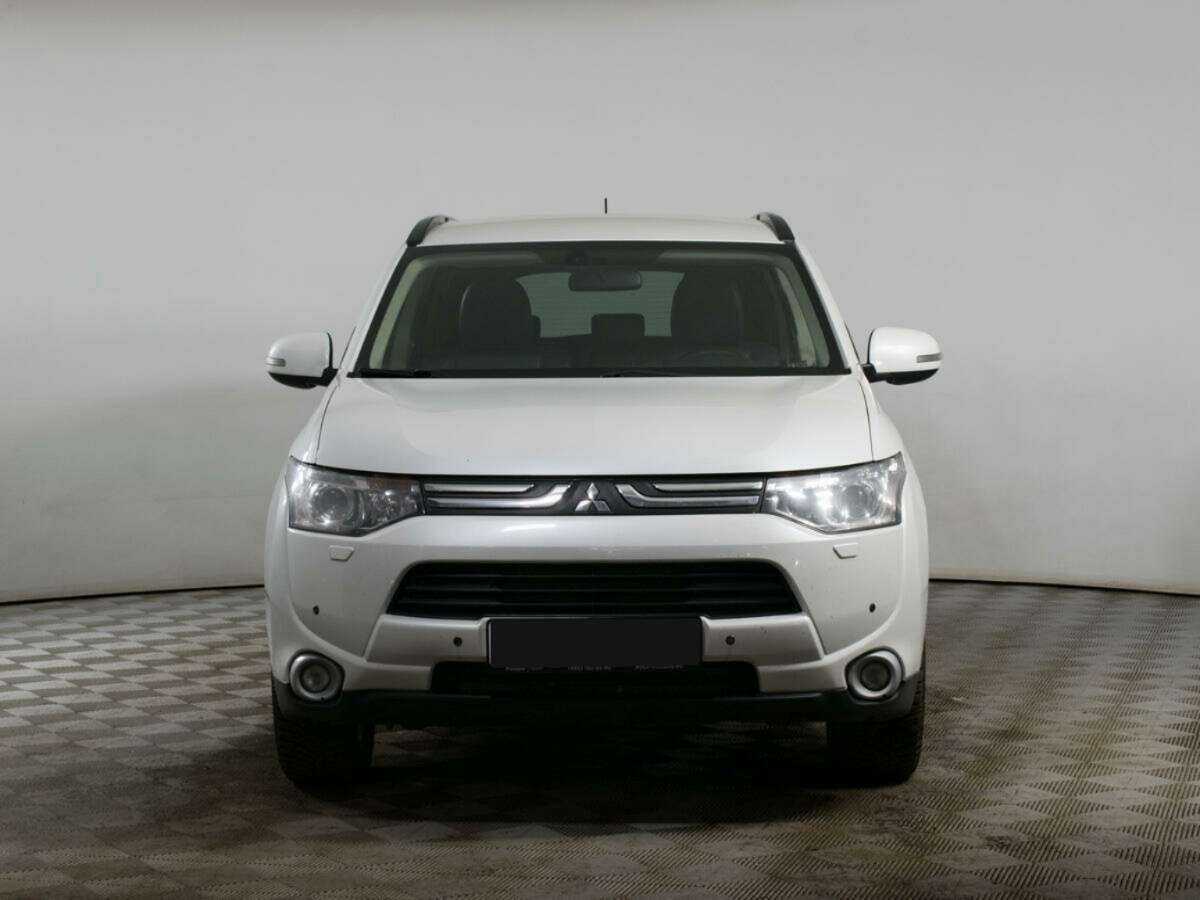 Купить Mitsubishi Outlander с пробегом. Фото: #1