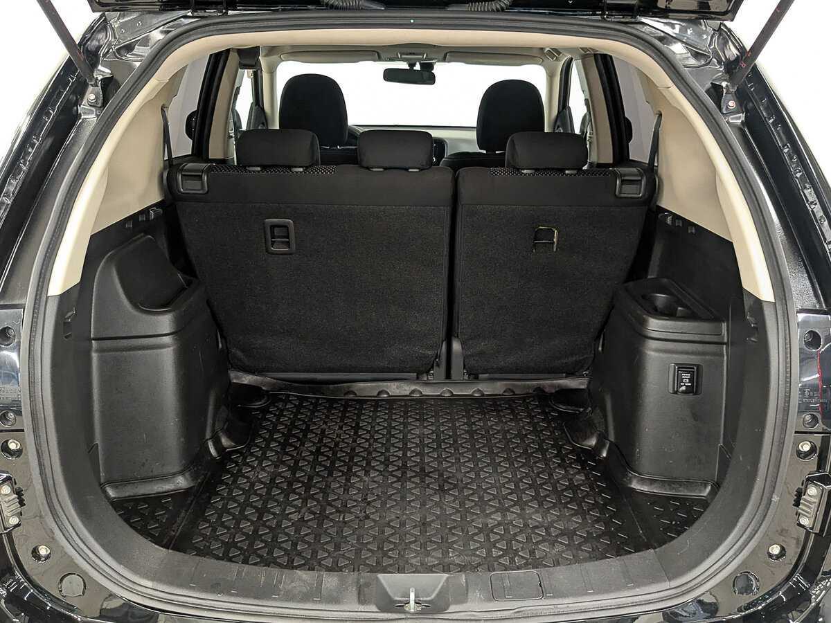 Купить Mitsubishi Outlander с пробегом. Фото: #8