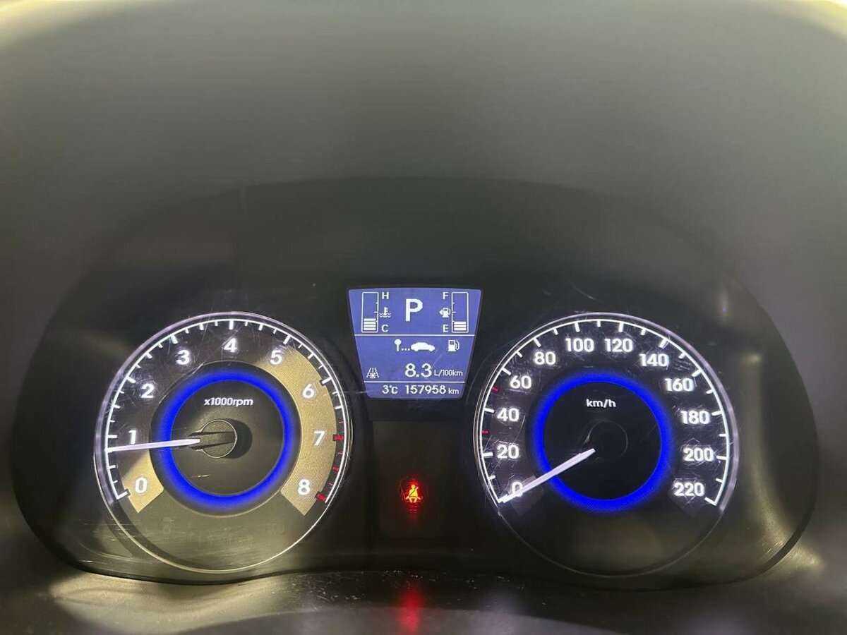 Купить Hyundai Solaris с пробегом. Фото: #10