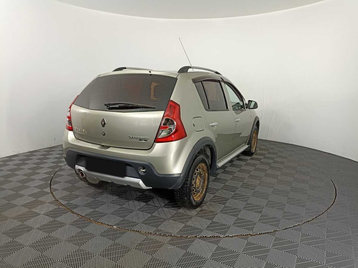 Купить Renault Sandero с пробегом. Фото: #4